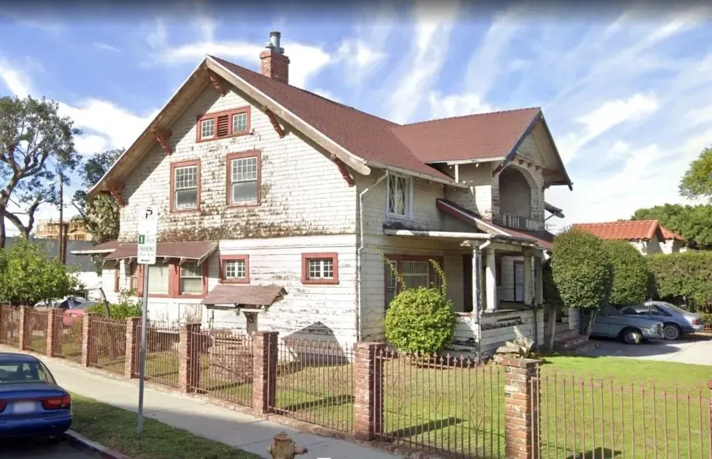 3525 South Bronson Ave. — photograph 7
