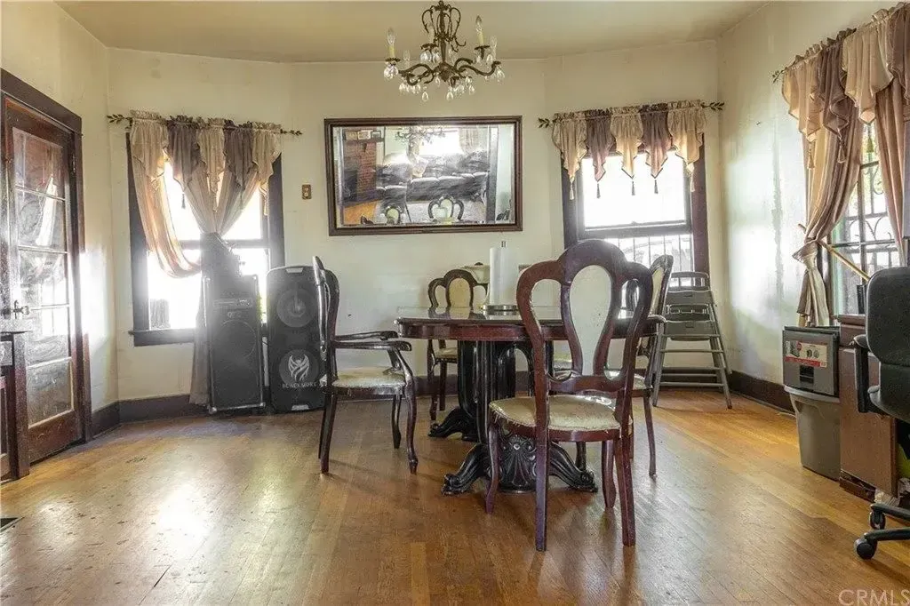 354 North Avenue 53 — photograph 8