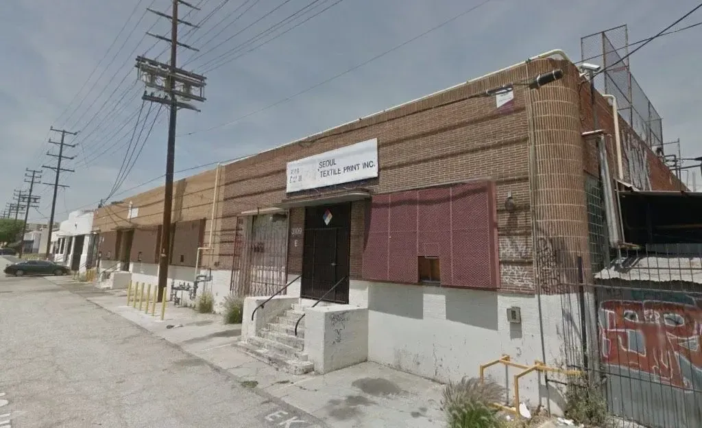 3967 Beverly & Friends — photograph 7