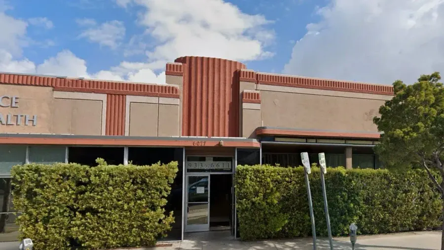 Pico Palace, a 1939 Art Deco bowling alley designed by master architect William Douglas Lee, sits just west of Crescent Heights at 6081 West Pico — and it's about to hit the landfill.